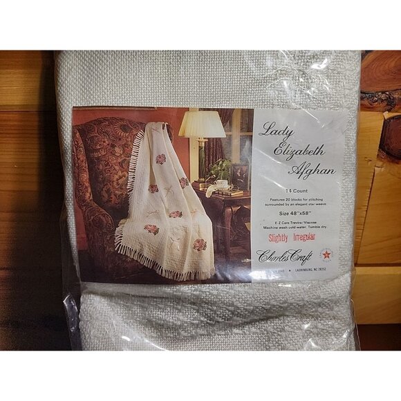 Charles Craft LADY ELIZABETH AFGHAN 14ct Cross Stitch fabric 48" x 58" Irregular - Picture 3 of 4